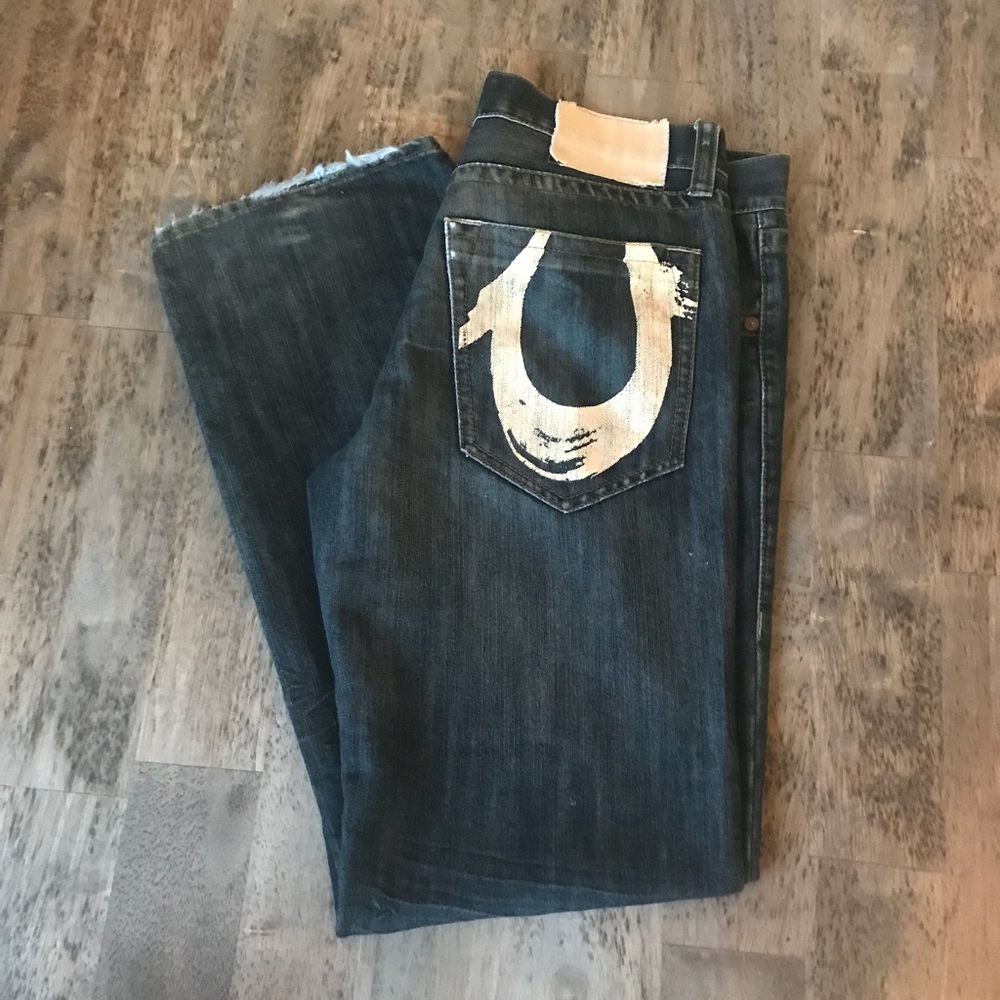 Men’s True religion distressed relaxed fit jeans